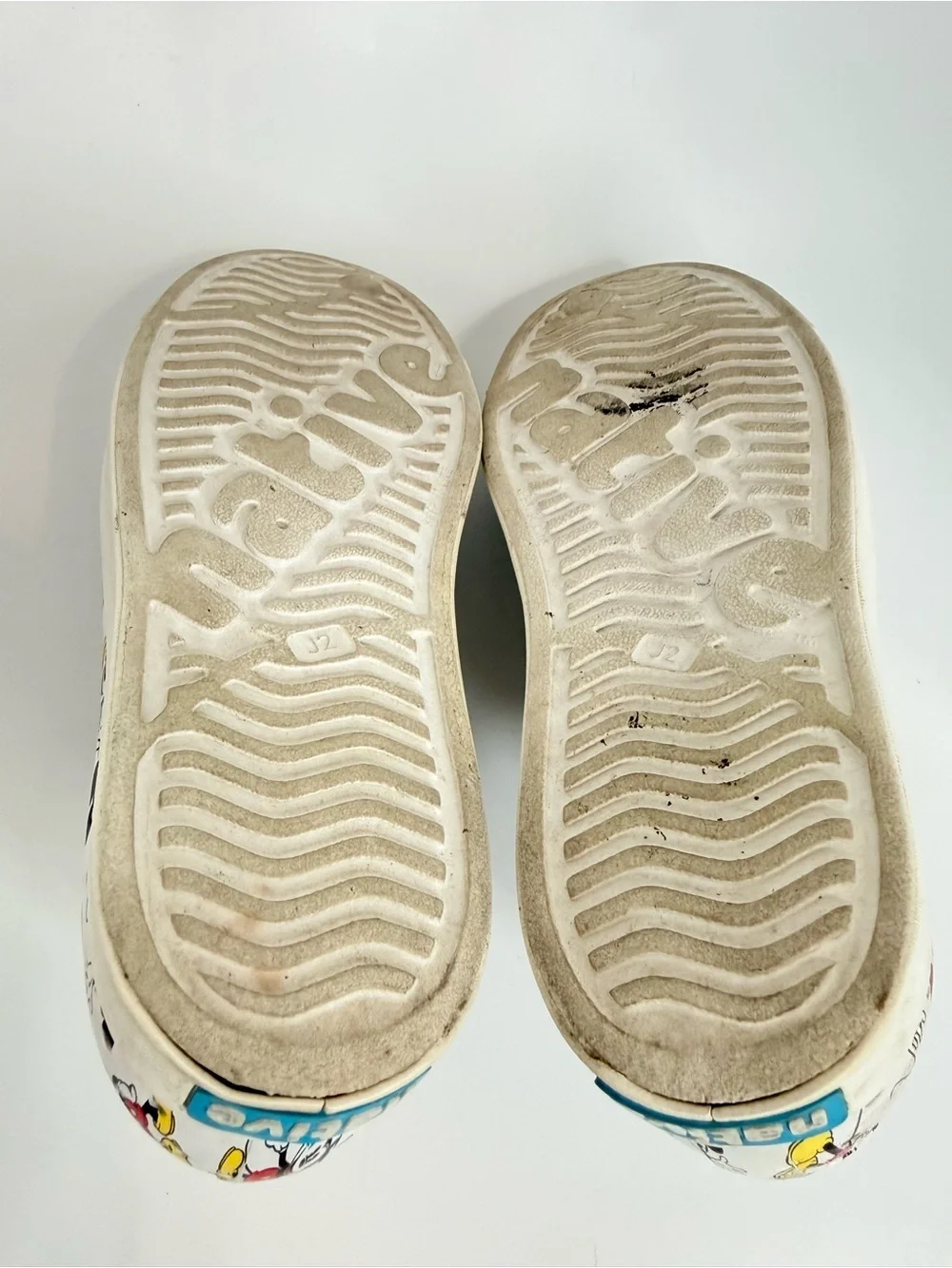 Native mickey mouse water athletic Shoes Disney junior junior size 2